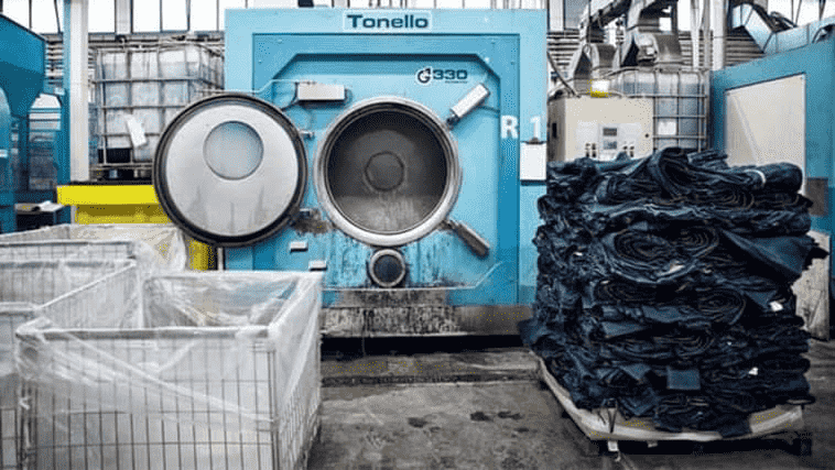 نکات نگهداری و شستشوی لباس کار