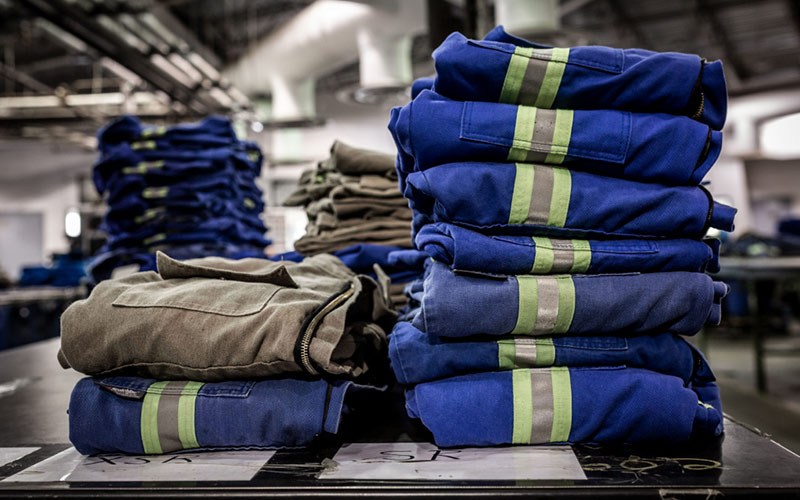 نکات نگهداری و شستشوی لباس کار